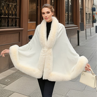 Women's cape with faux fur trim - Warm poncho design