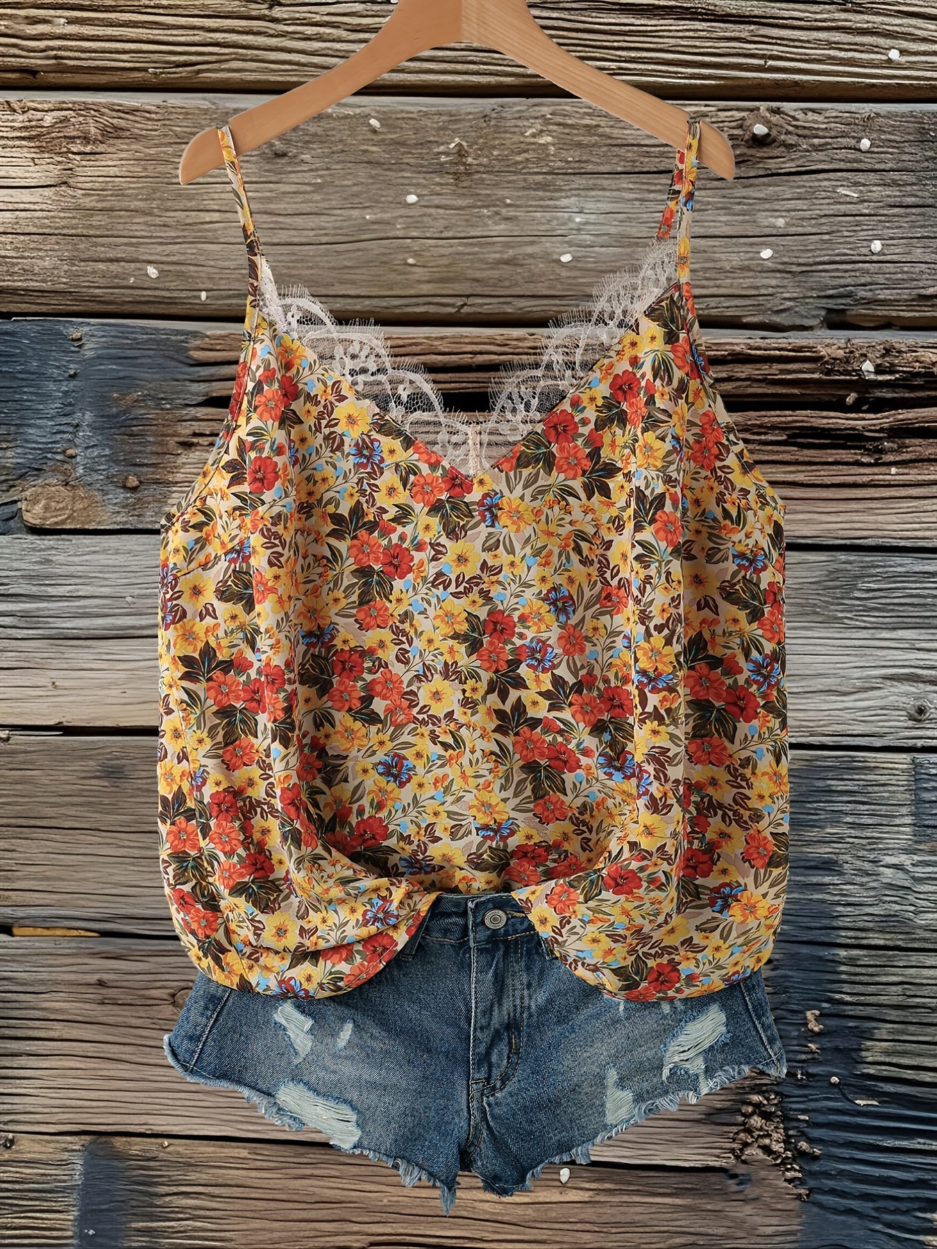 Women's summer top with floral pattern and lace trim, casual spaghetti strap tank top