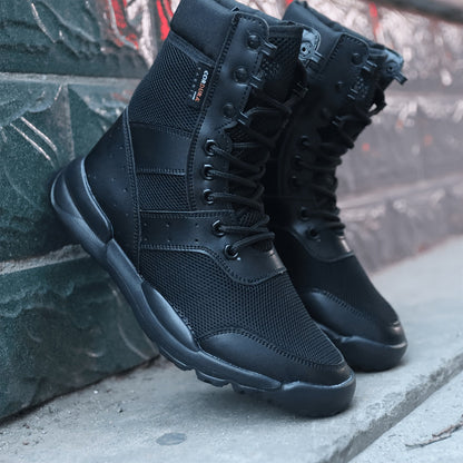 Hohe Schwarze Stiefel mit Schnürung und Netzdetails