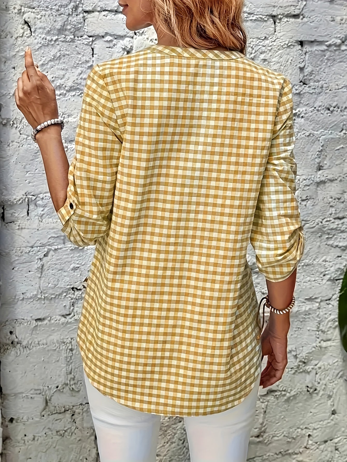 Women's blouse with check pattern and V-neck – casual shirt blouse for spring and summer