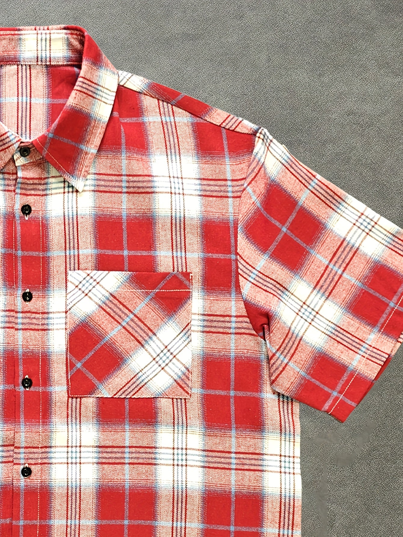 Herren Kurzarm Hemd im modernen Karo-Design – Lässiger Streetstyle für Alltag und Freizeit