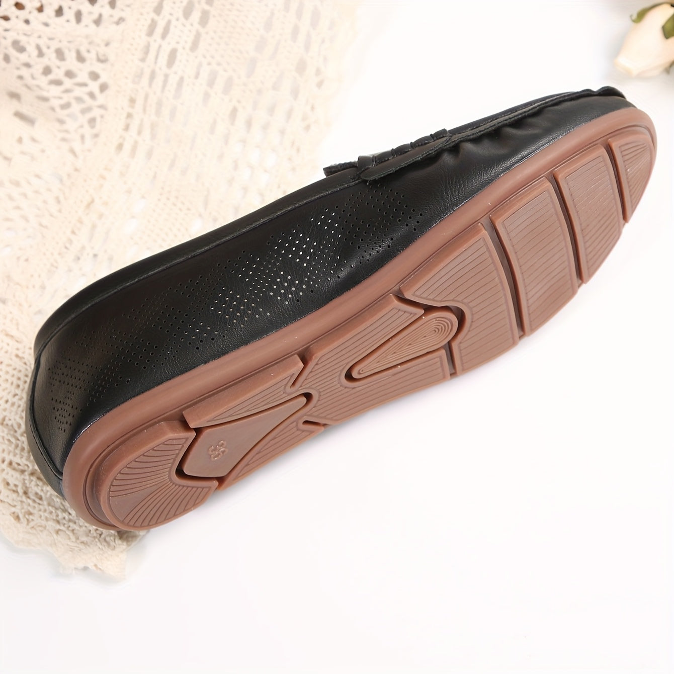 Women's Comfort Loafers – Classic Flexible Slip-On Shoes for Everyday and Leisure
