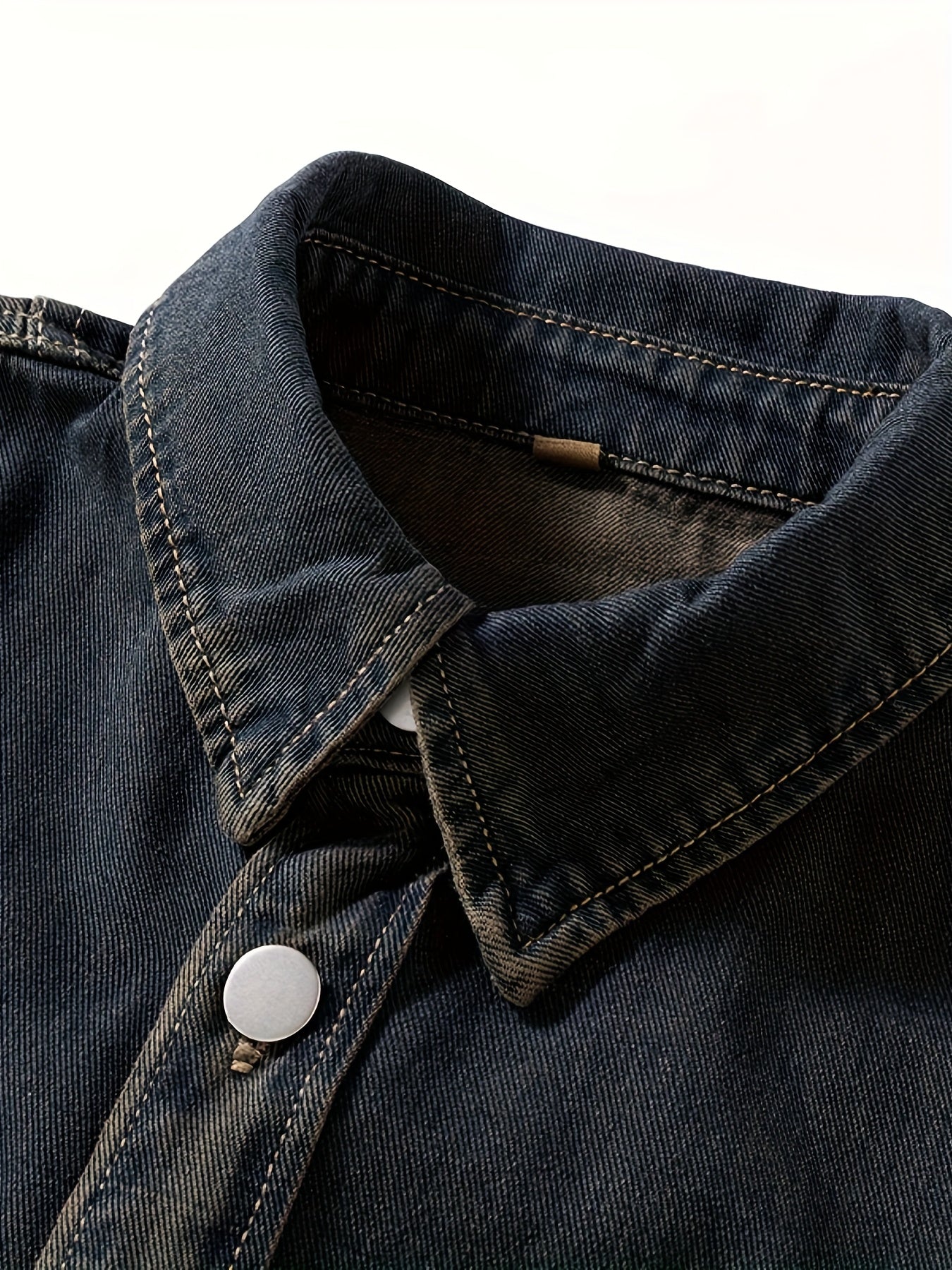 Men's Denim Overshirt in Casual Style – Ideal for Everyday and Leisure