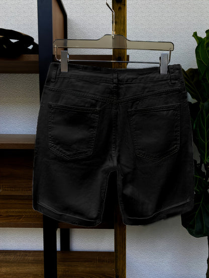 Men's denim shorts in slim-fit style for leisure and everyday wear