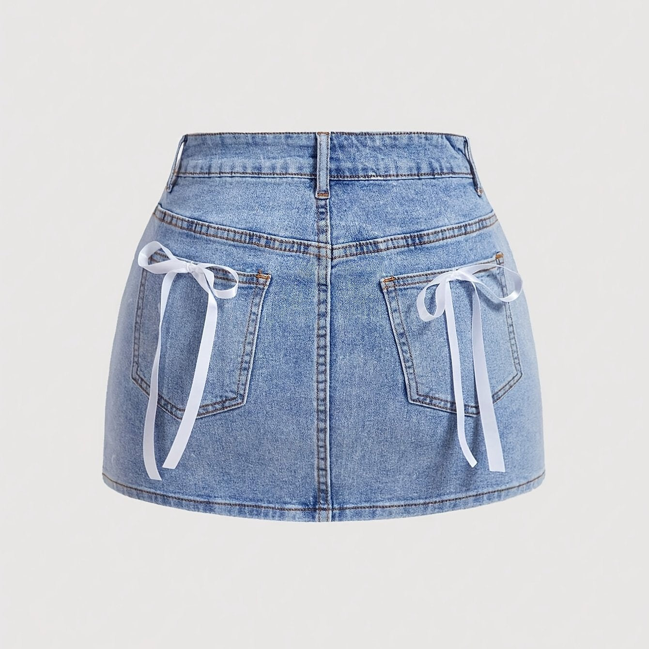 Women's denim mini skirt with pockets and bow detail – Elegant casual look
