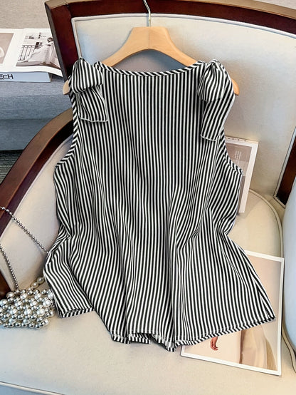 Women's blouse top with stripe pattern and button placket – Elegant V-neck, ideal for office and everyday wear