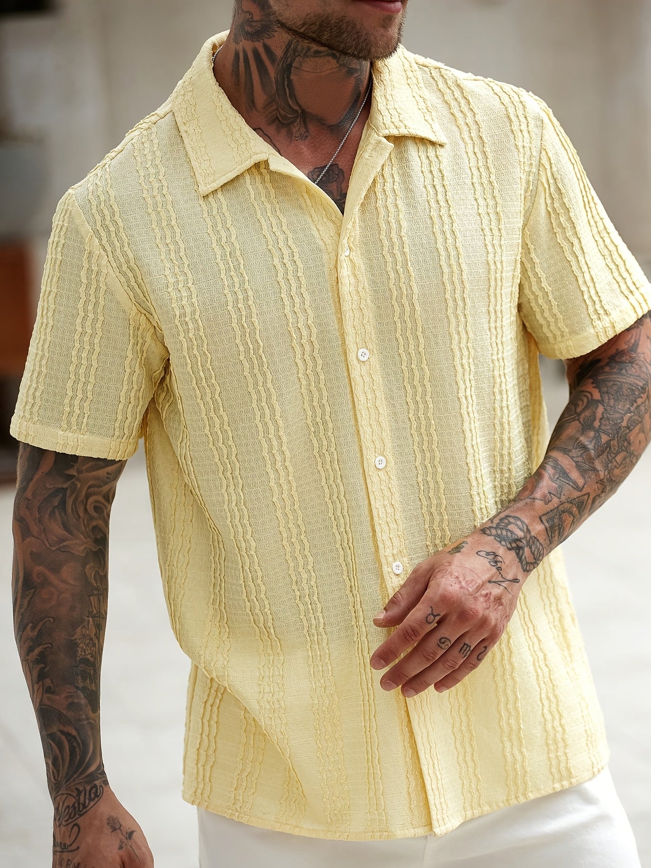 Men's Short-Sleeve Striped Shirt – Modern Summer Shirt for Leisure & Vacation