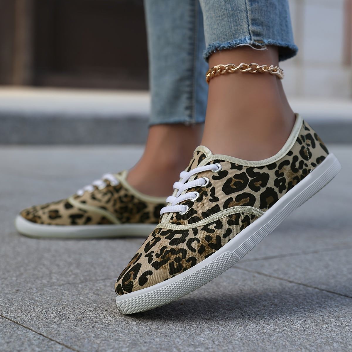 Women's Casual Sneakers Low-Top Classic Lace-Up Everyday