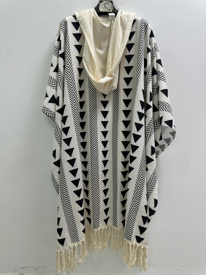 Men's Boho Beach Poncho with Hood and Geometric Pattern – Festival & Beach Cover-Up