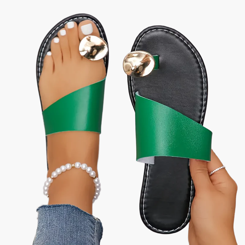 Women's toe separator sandals with metallic decoration – Fashionable slip-on summer shoes