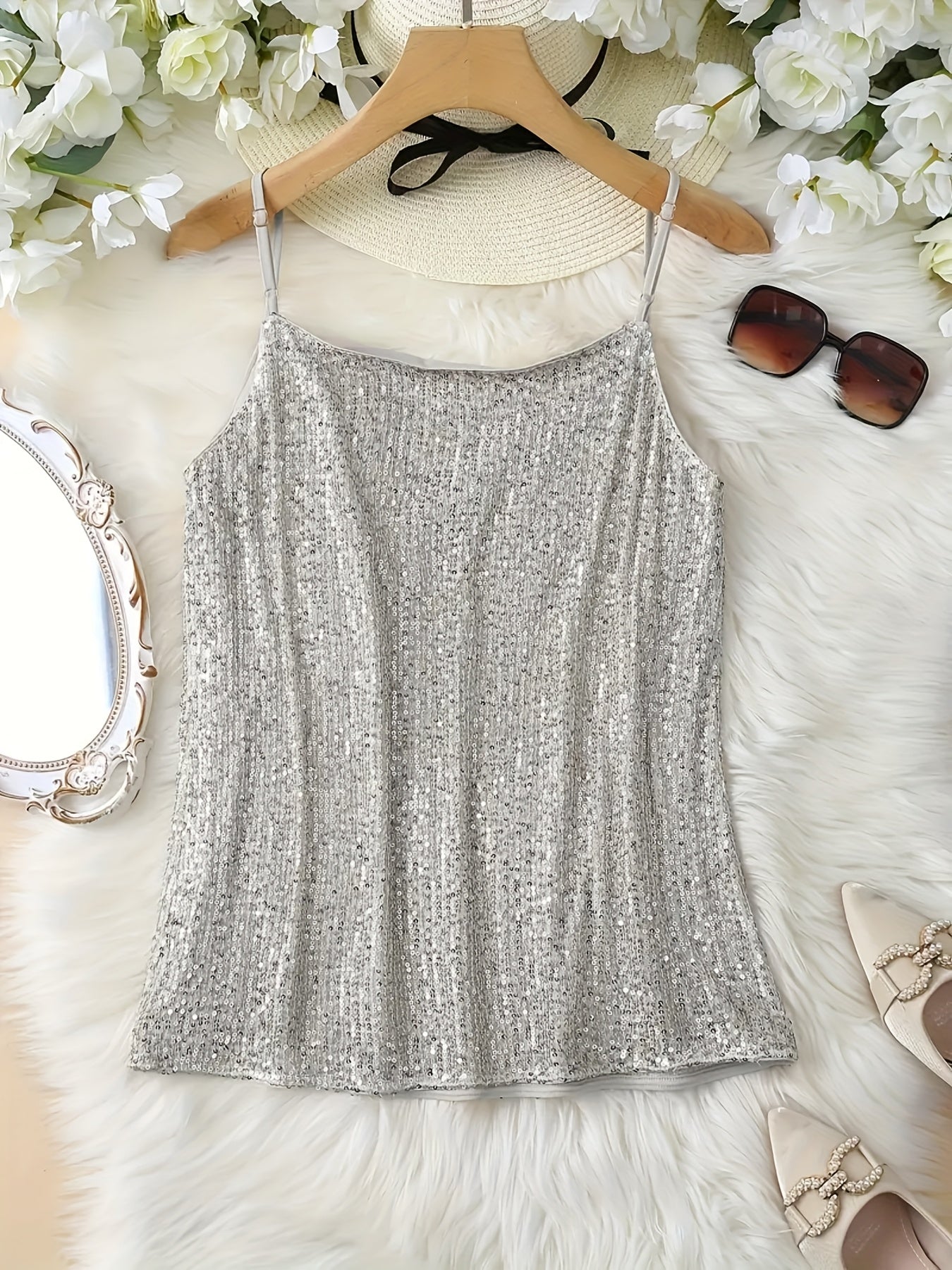 Women's Sparkling Sequin Top in Party Style with V-Neck – Perfect for Festive Occasions