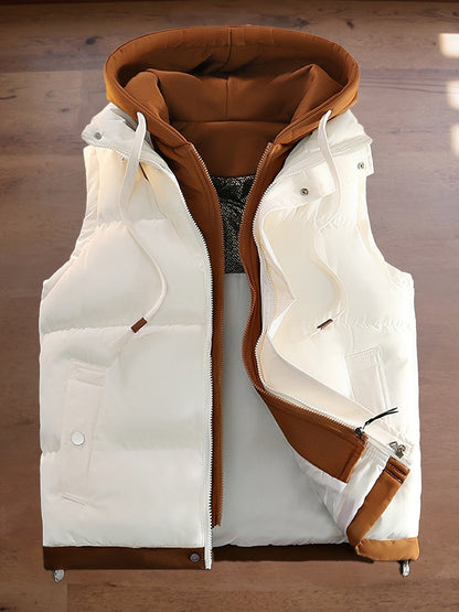 Gepolsterte Weste mit Kapuze, Reißverschluss und Taschen