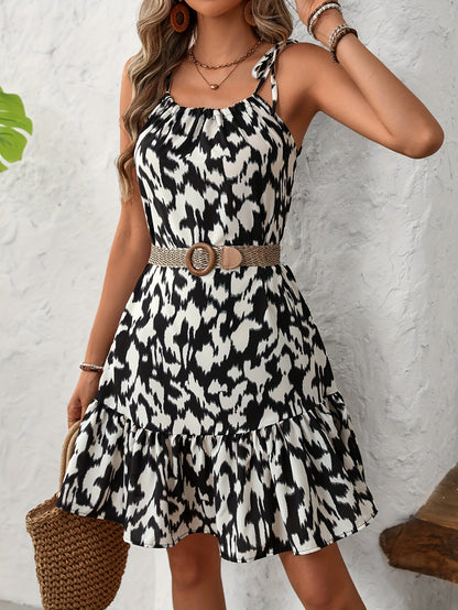 Damen Sommerkleid mit abstraktem Muster und Rüschen – Lässiges Trägerkleid für Freizeit und Urlaub
