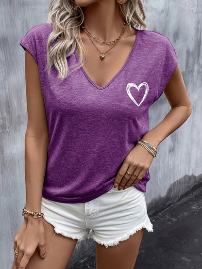 Women's T-shirt with Heart Print and V-Neck – Casual Summer Top for Leisure and Vacation