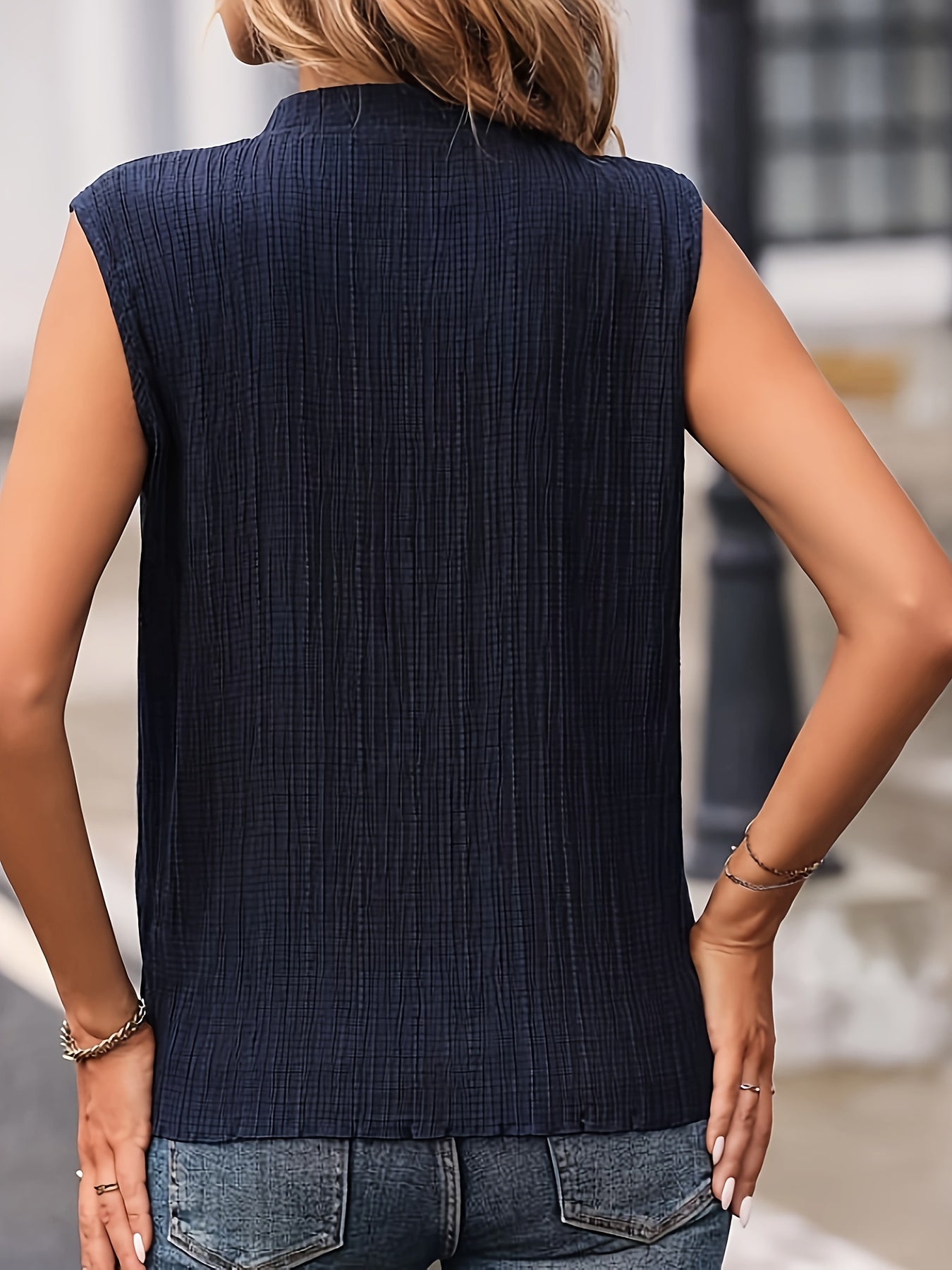 Women's Summer Top with Zipper – Sleeveless Blouse Shirt for Everyday and Leisure