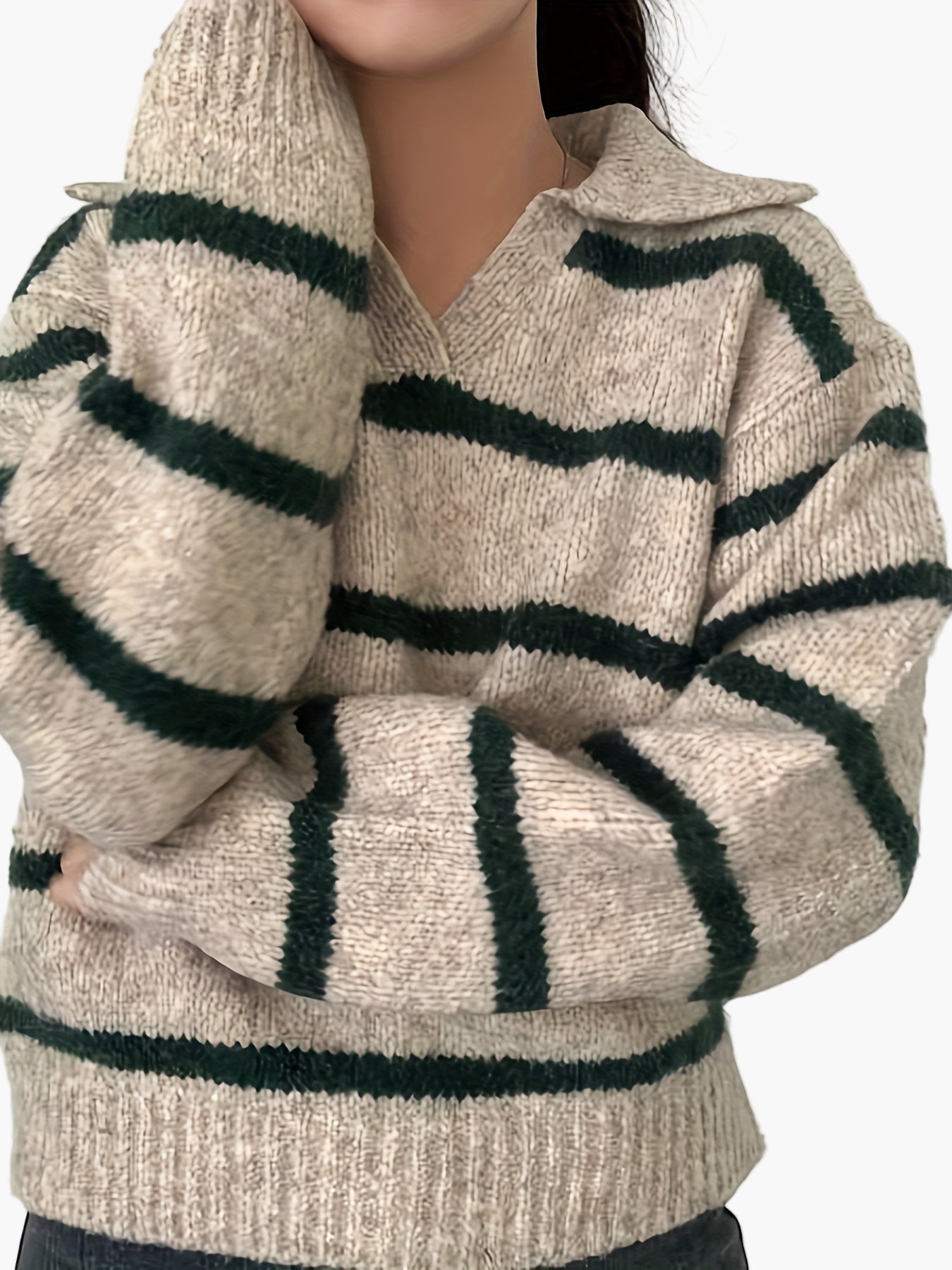 Women's knitted sweater with stripe pattern and polo collar – Elegant autumn/winter casual look