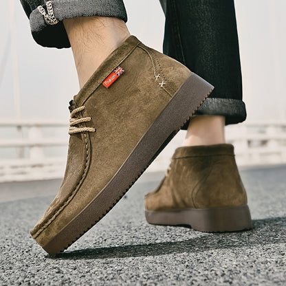 Men’s moccasin ankle boots with laces and a treaded sole in a suede look