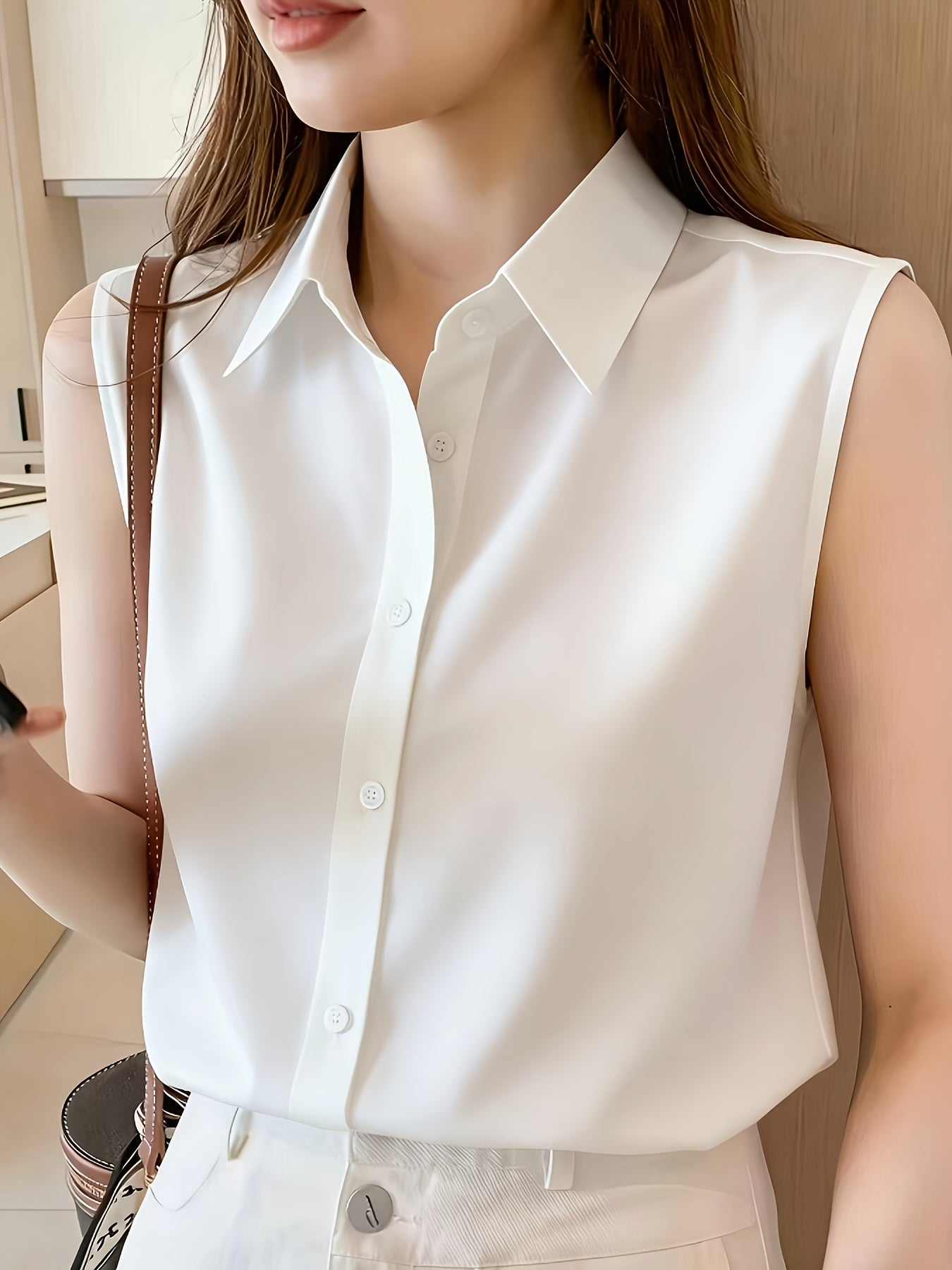 Women's Elegant Sleeveless Blouse with Shirt Collar – Perfect for Office and Everyday Wear