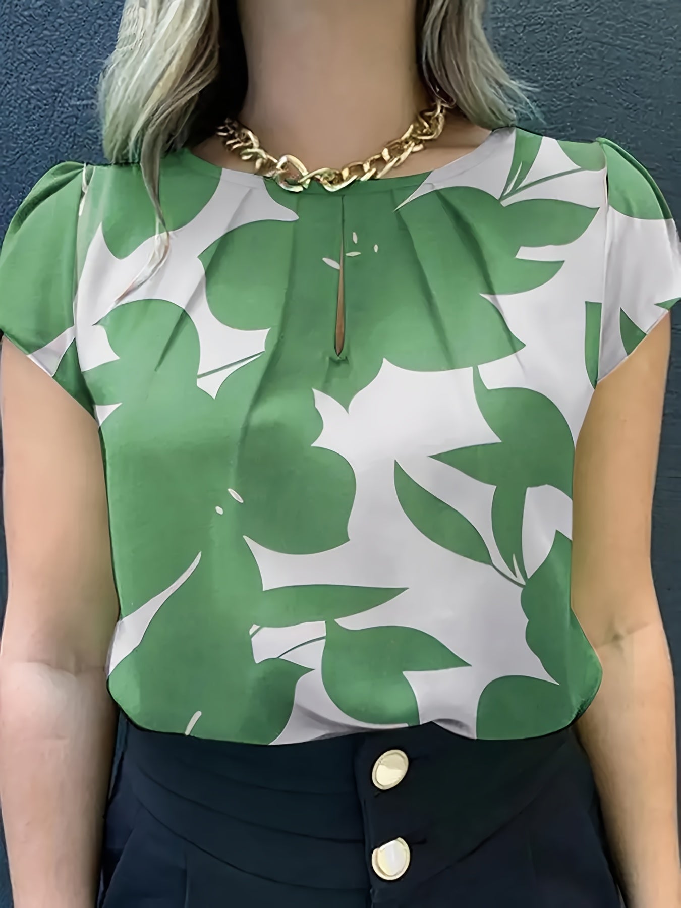 Women's Blouse Elegant Short Sleeve Modern Business Casual