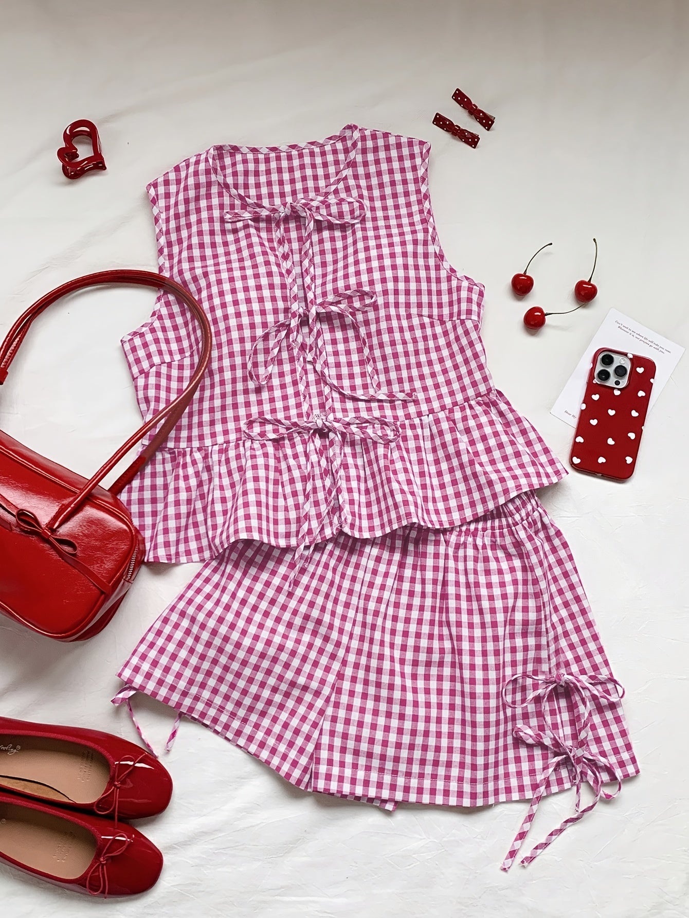 Damen Zweiteiliges Set mit Schleifen und Streifen – Verspieltes Sommer Outfit mit Top und Shorts
