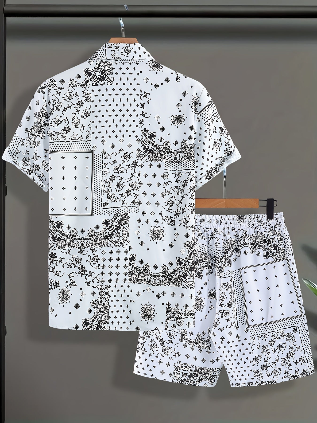 Men's Summer Casual Set – Short-Sleeve Shirt and Shorts with Paisley Pattern, Perfect for Everyday & Vacation