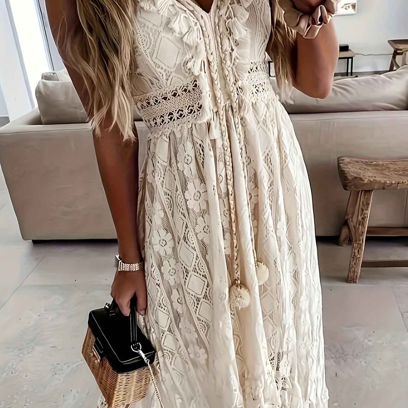 Women's Boho Maxi Dress with Lace and V-Neck for Festive Occasions