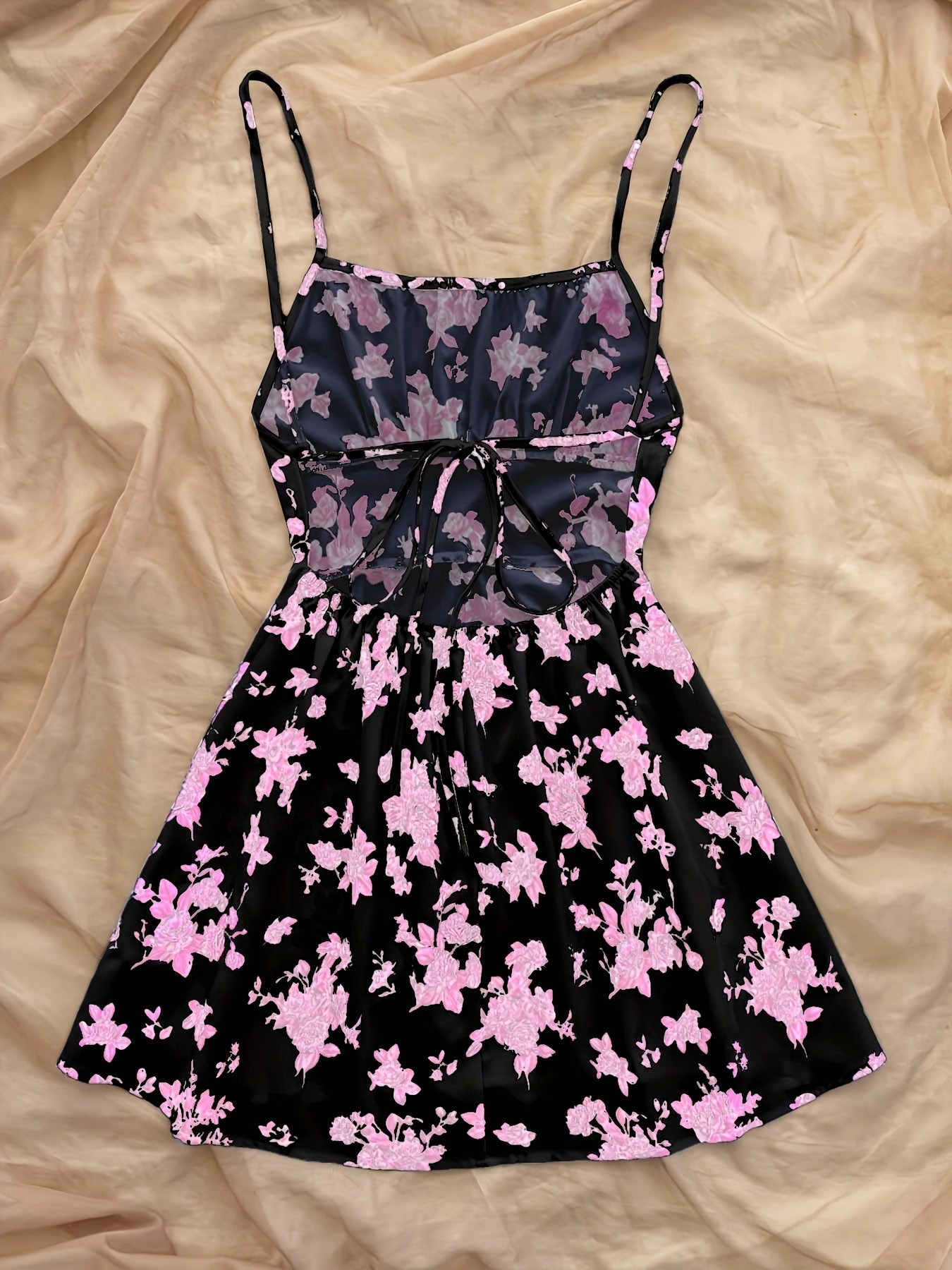 Women's Summer Mini Dress with Floral Pattern – Playful Casual Dress for Vacation & Everyday Wear