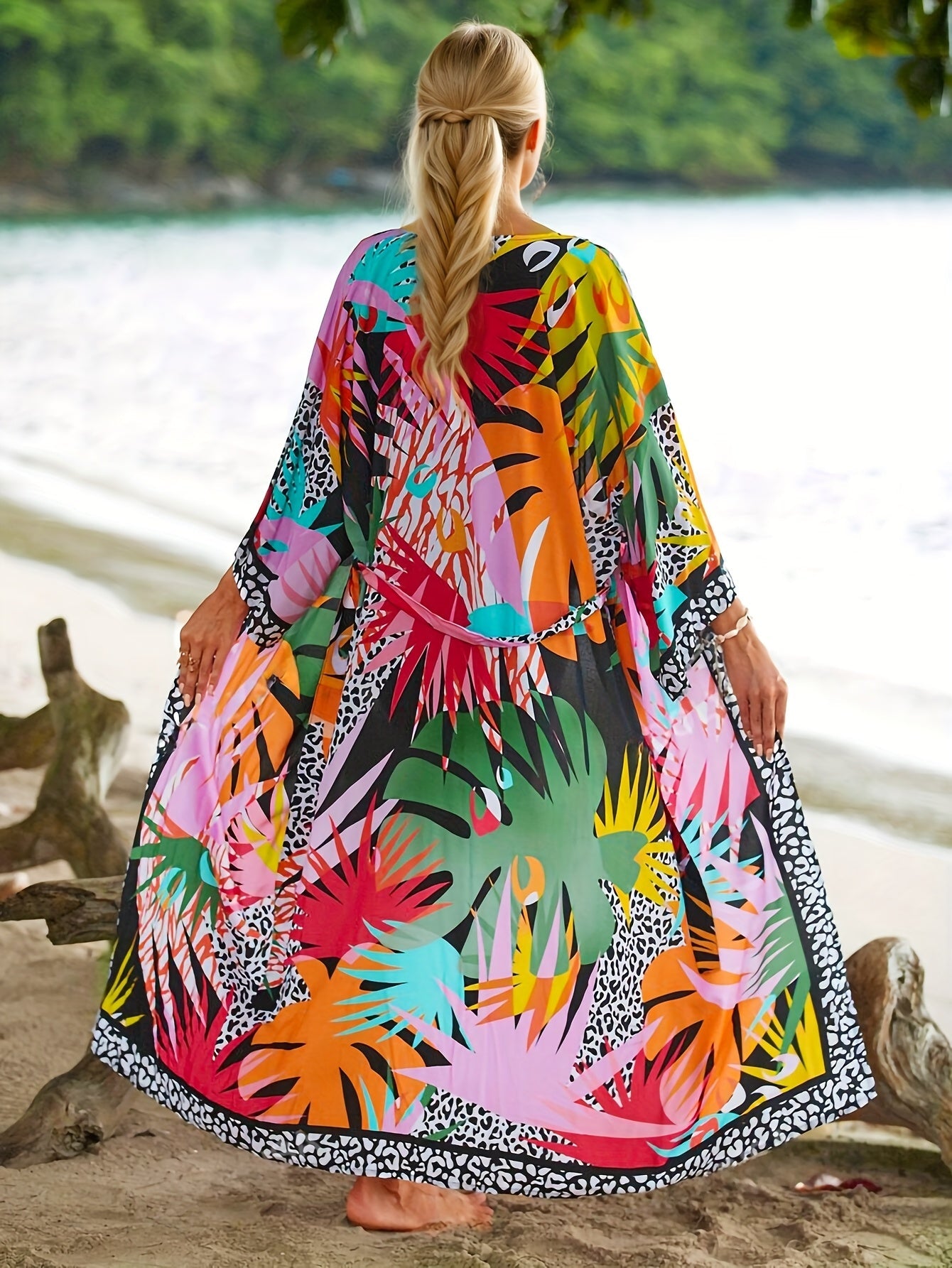 Women's Long Beach Kimono with Tropical Print and Animal Details – Perfect for Vacation & Resort