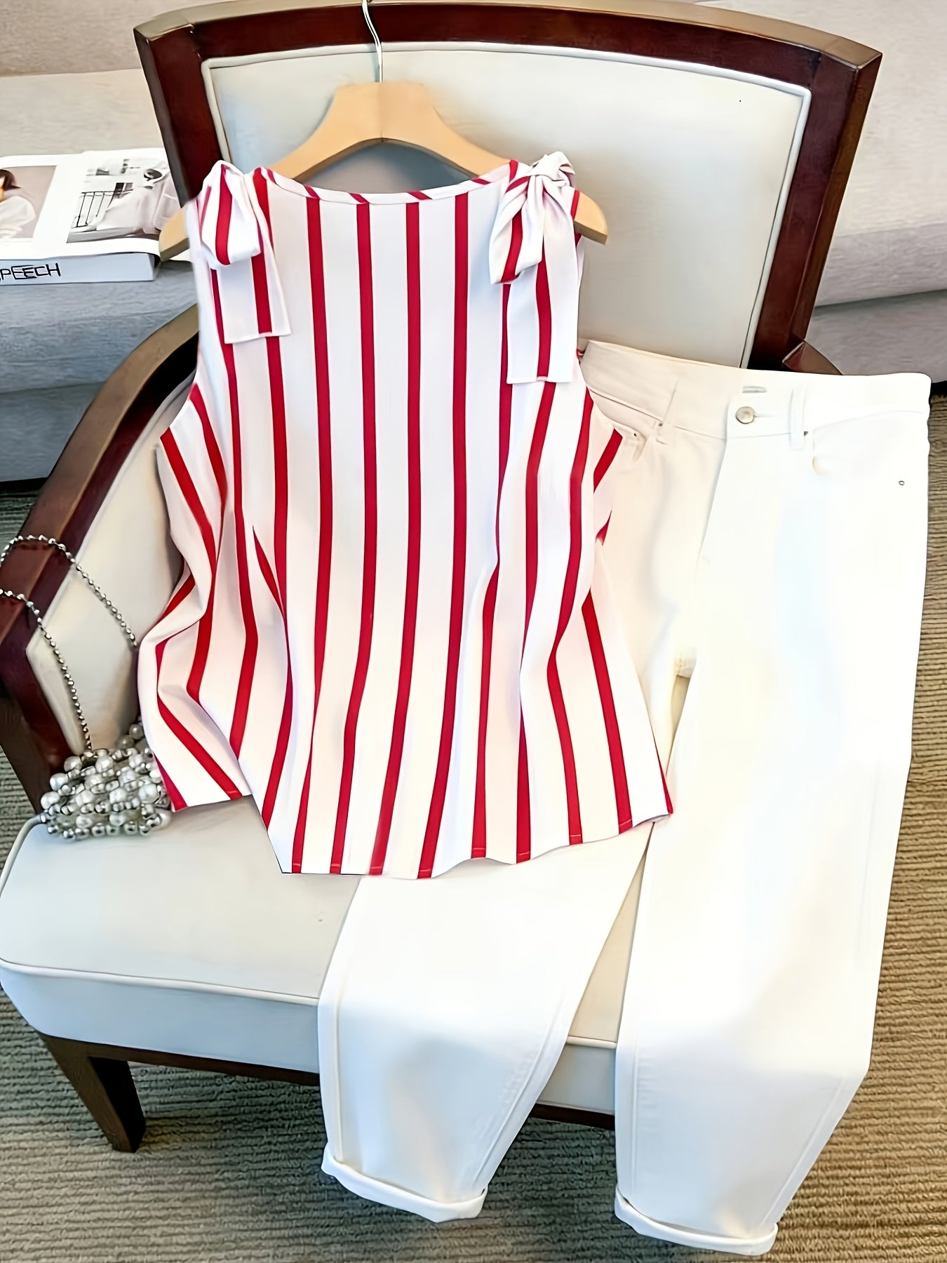 Women's blouse top with stripe pattern and button placket – Elegant V-neck, ideal for office and everyday wear