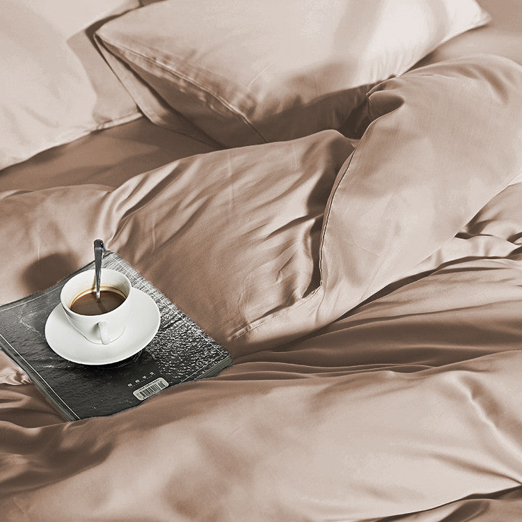 Dekbedovertrek bamboe viscose twill satijn effen taupe 200 x 200/220 cm, met kussenslopen 60 x 70 cm