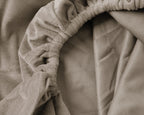 Hoeslaken fluweel polyester taupe/grijs 90 x 200 cm, soft-stretch met hoekhoogte 30 cm