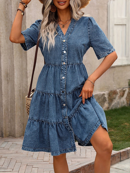Women's denim dress in elegant casual style with button placket – Perfect for spring and summer