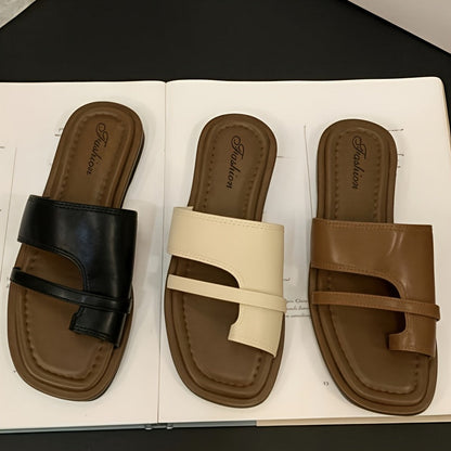 Women's casual sandals with a modern cut – Comfortable summer shoes for everyday wear and vacation