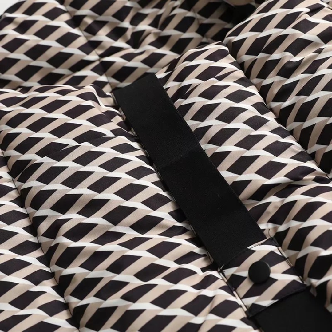 Women's quilted jacket with belt and hood – fashionable winter jacket for everyday & outdoor use