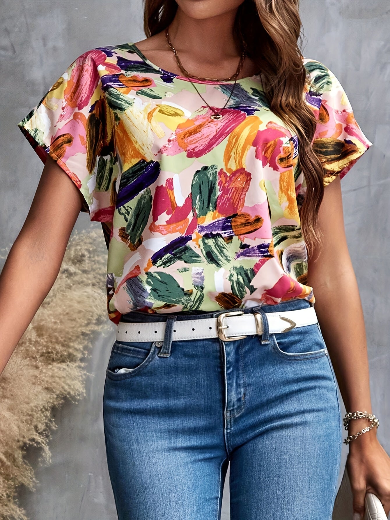 Women's Elegant Summer Top with Abstract Print and Short Sleeves – Fashionable Casual Shirt
