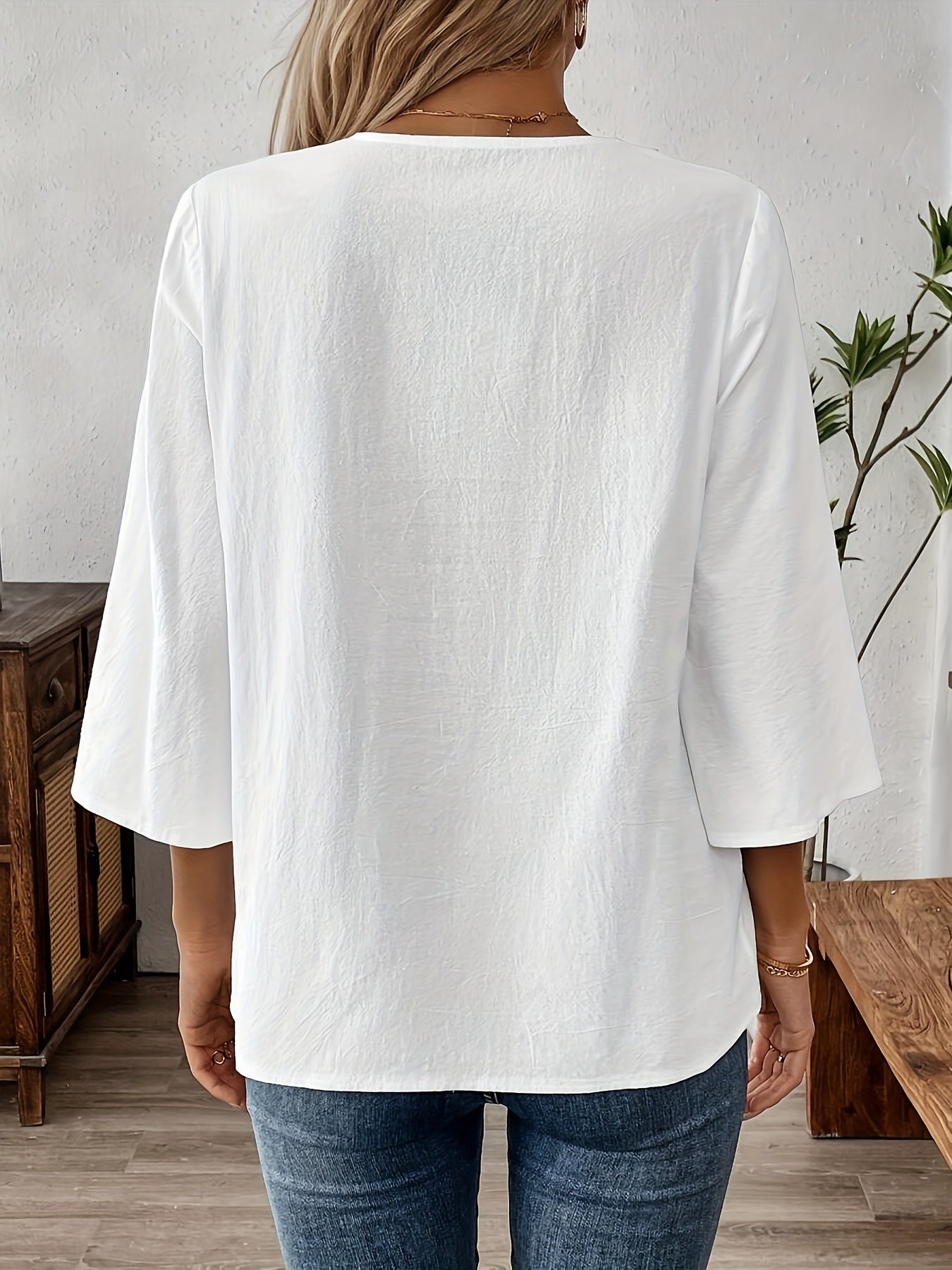 Women's Boho-Style Blouse with Embroidery and 3/4 Sleeves – Perfect for Casual and Everyday Wear