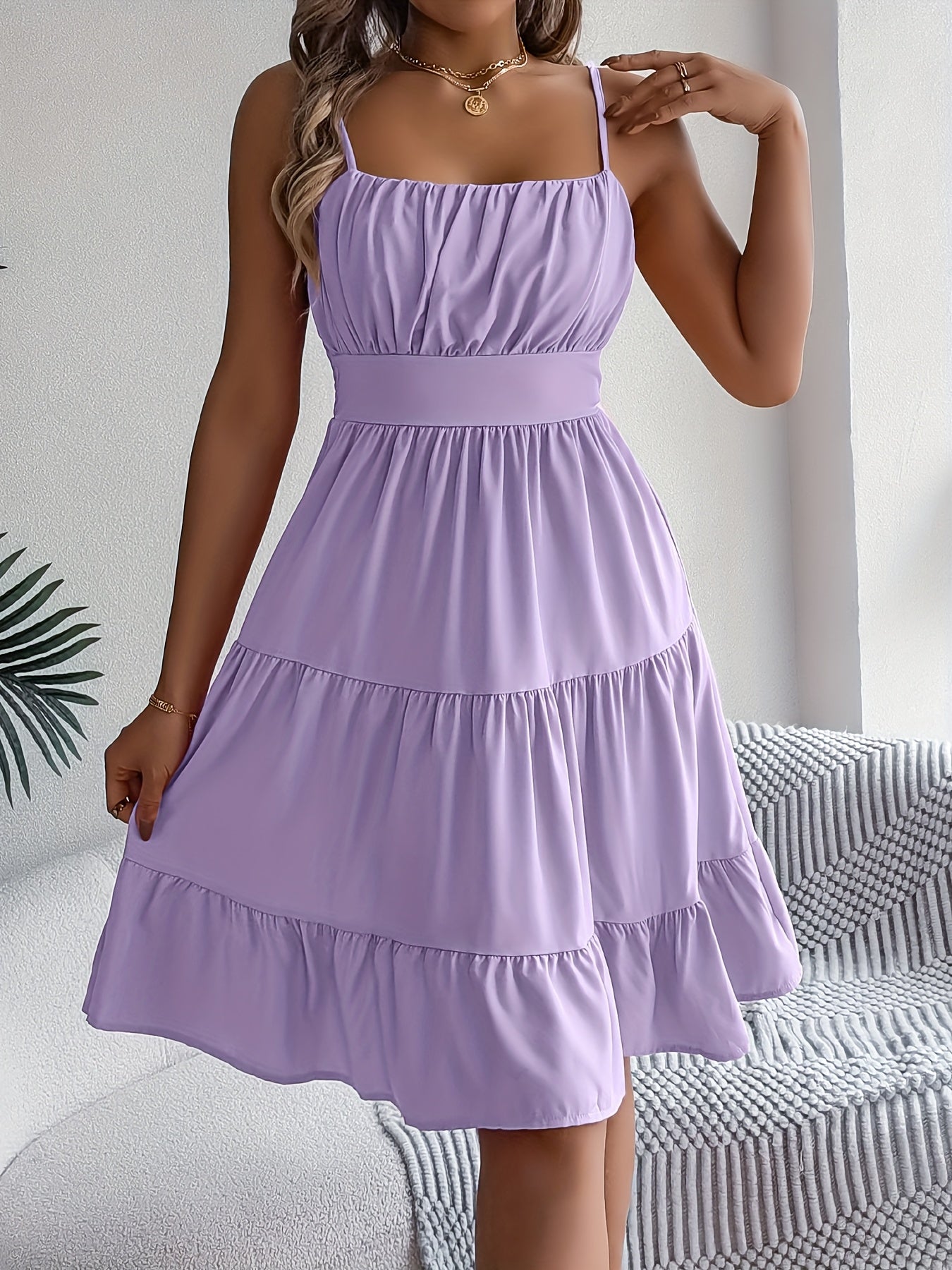 Women's summer dress with spaghetti straps and ruffles – Perfect for vacation and leisure