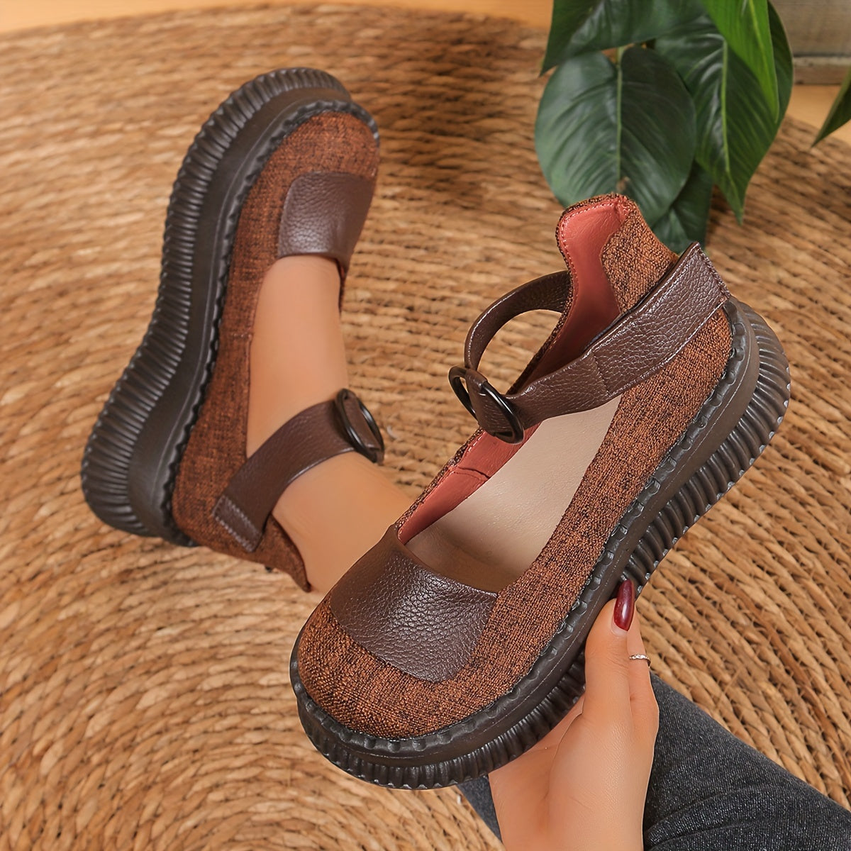 Women's Vintage Mary Jane Low Shoes with Round Toes and Straps – Comfortable Casual Shoes for Everyday and Office Use