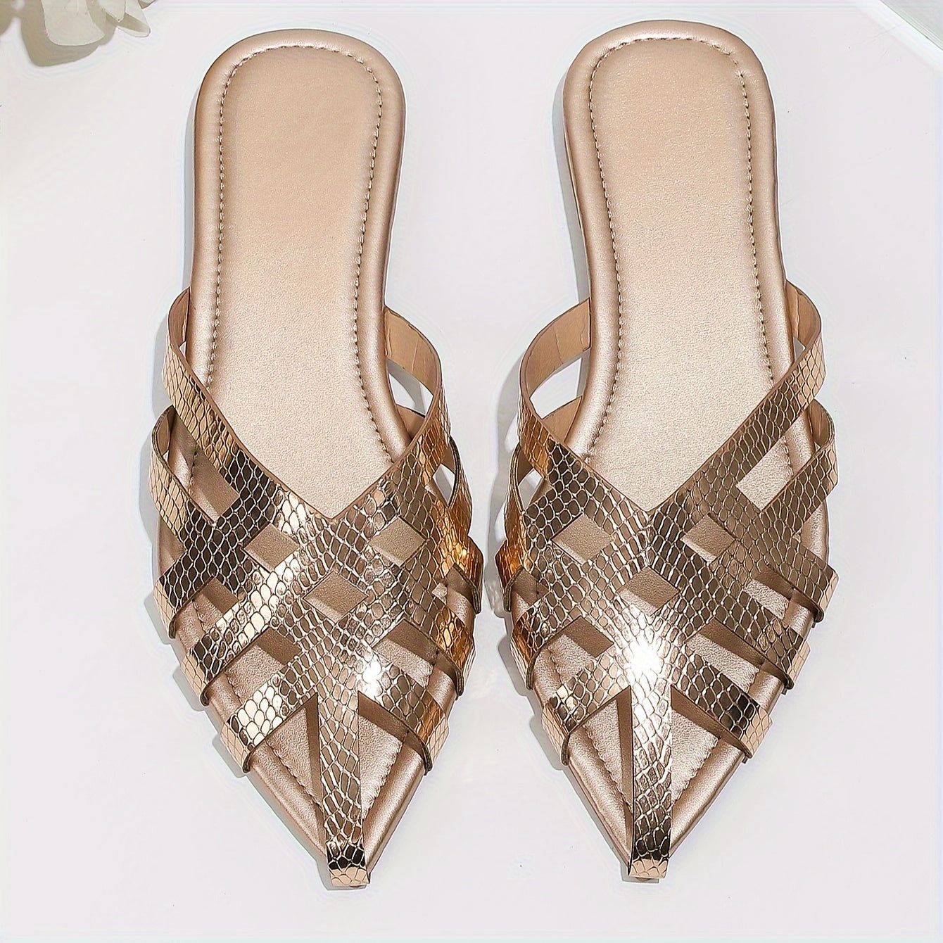 Women's Flat Mules with Braided Design and Pointed Shape – Elegant Slip-On Shoes for Everyday and Going Out