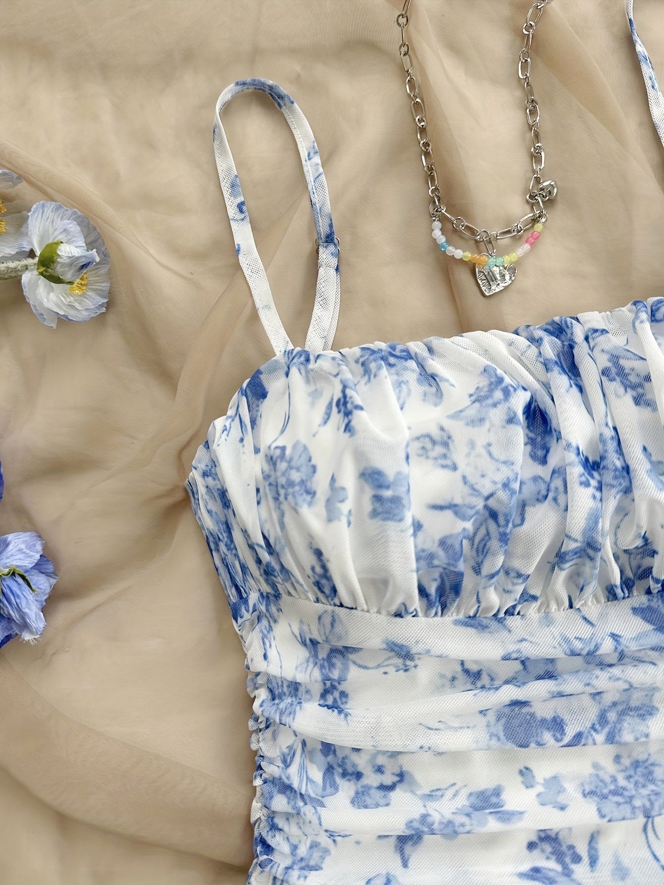 Women's Summer Dress Elegant with Floral Pattern and Spaghetti Straps – Perfect for Leisure and Vacation