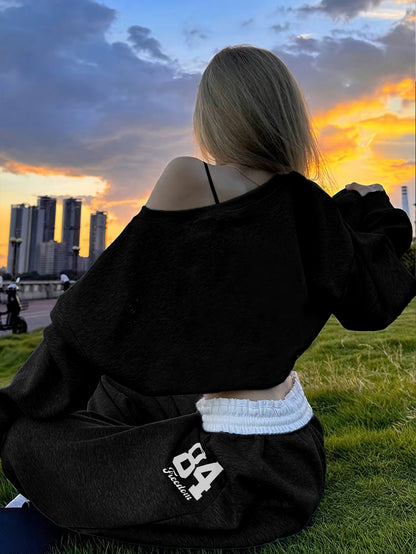 Two-piece women's tracksuit lounge set – cropped sweatshirt & wide-leg pants