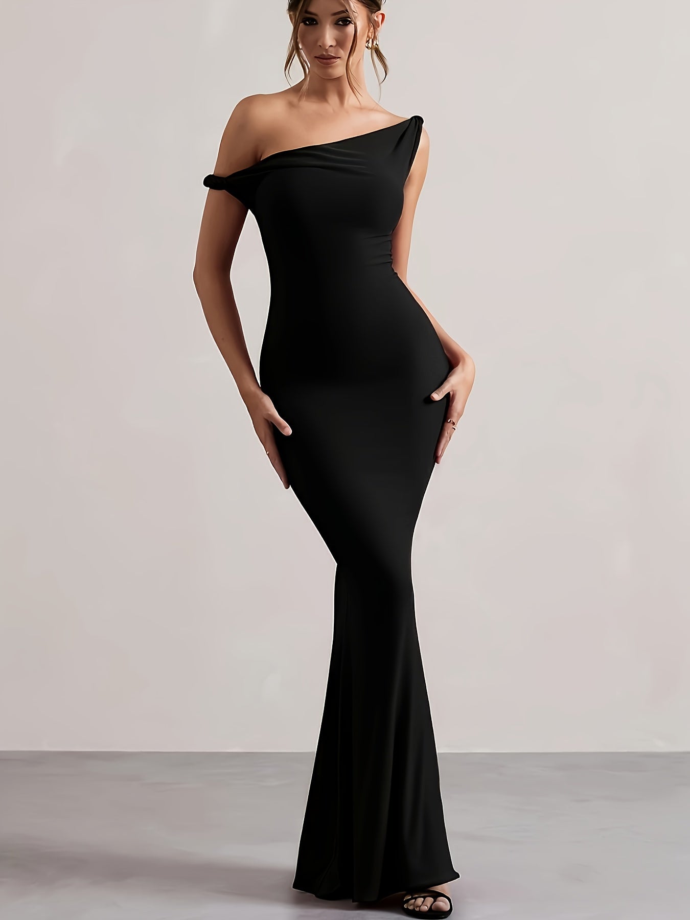 Women's Elegant Mermaid-Style Evening Dress, Off-Shoulder, Perfect for Special Occasions