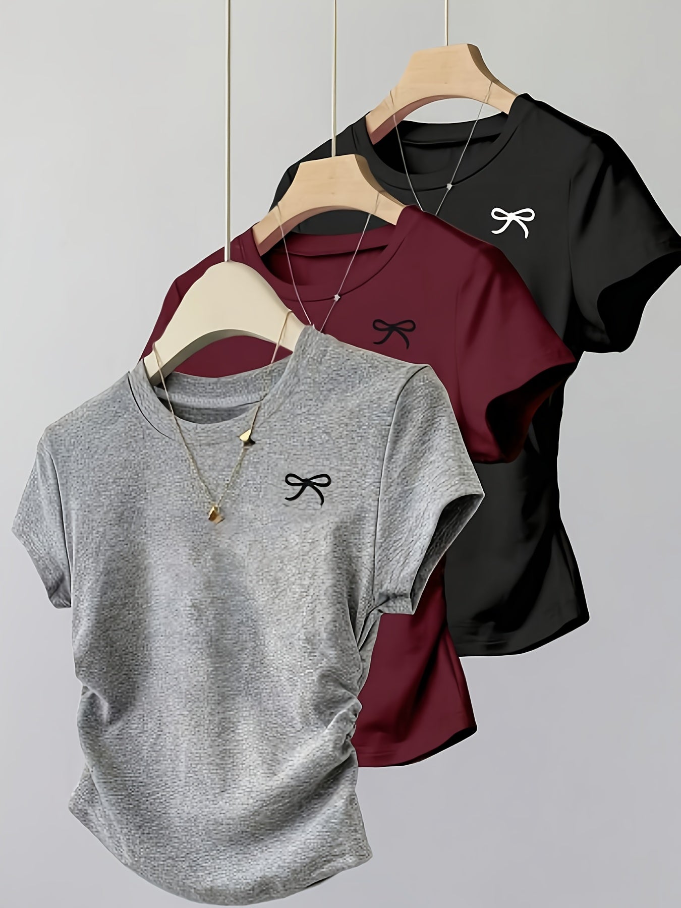 Women's Basic T-Shirt with Bow Embroidery and Ruching – Everyday & Casual