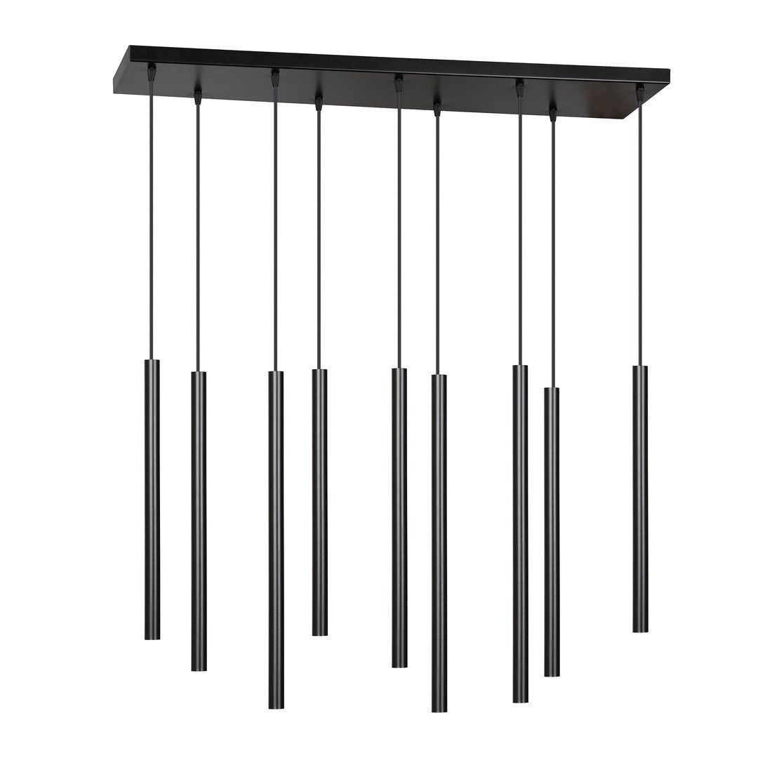 Zwarte hanglamp met negen slanke buizen aan dunne snoeren onder een rechthoekige plafondplaat