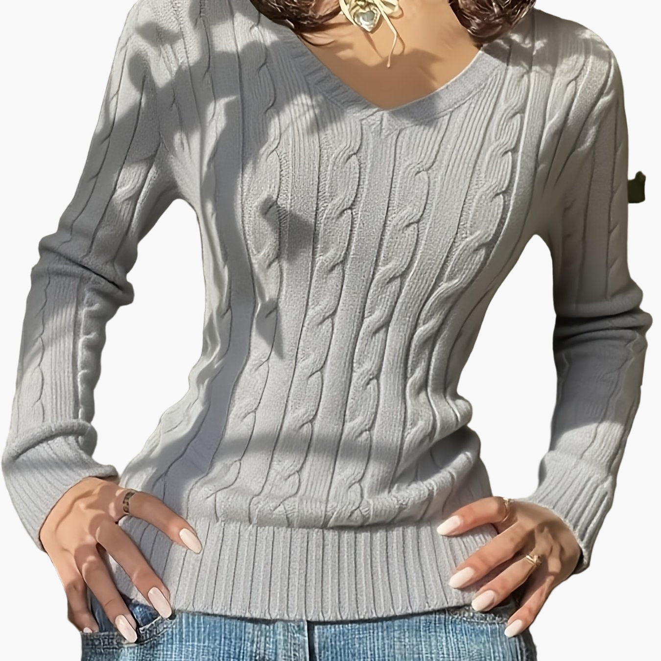 Women's knitted sweater with cable pattern and V-neck – fashionable casual sweater for everyday and office use