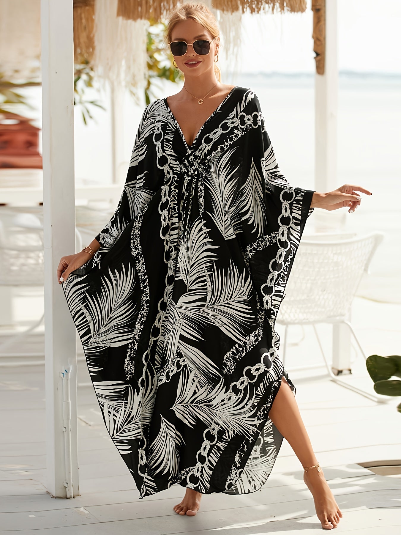 Women's Kaftan Maxi Dress with Tropical Palm Print and Chain Pattern – Perfect Beach and Resort Outfit