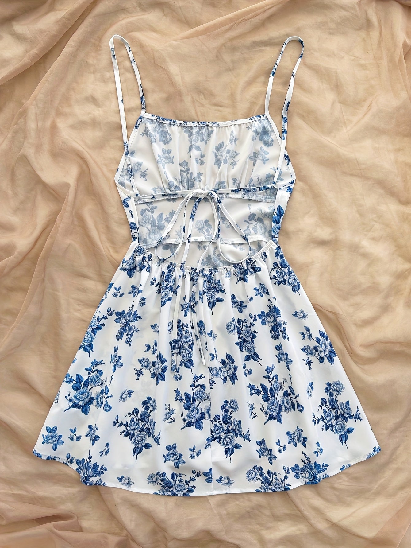 Women's Summer Dress Elegant with Floral Pattern and Spaghetti Straps – Perfect for Casual Wear and Garden Parties