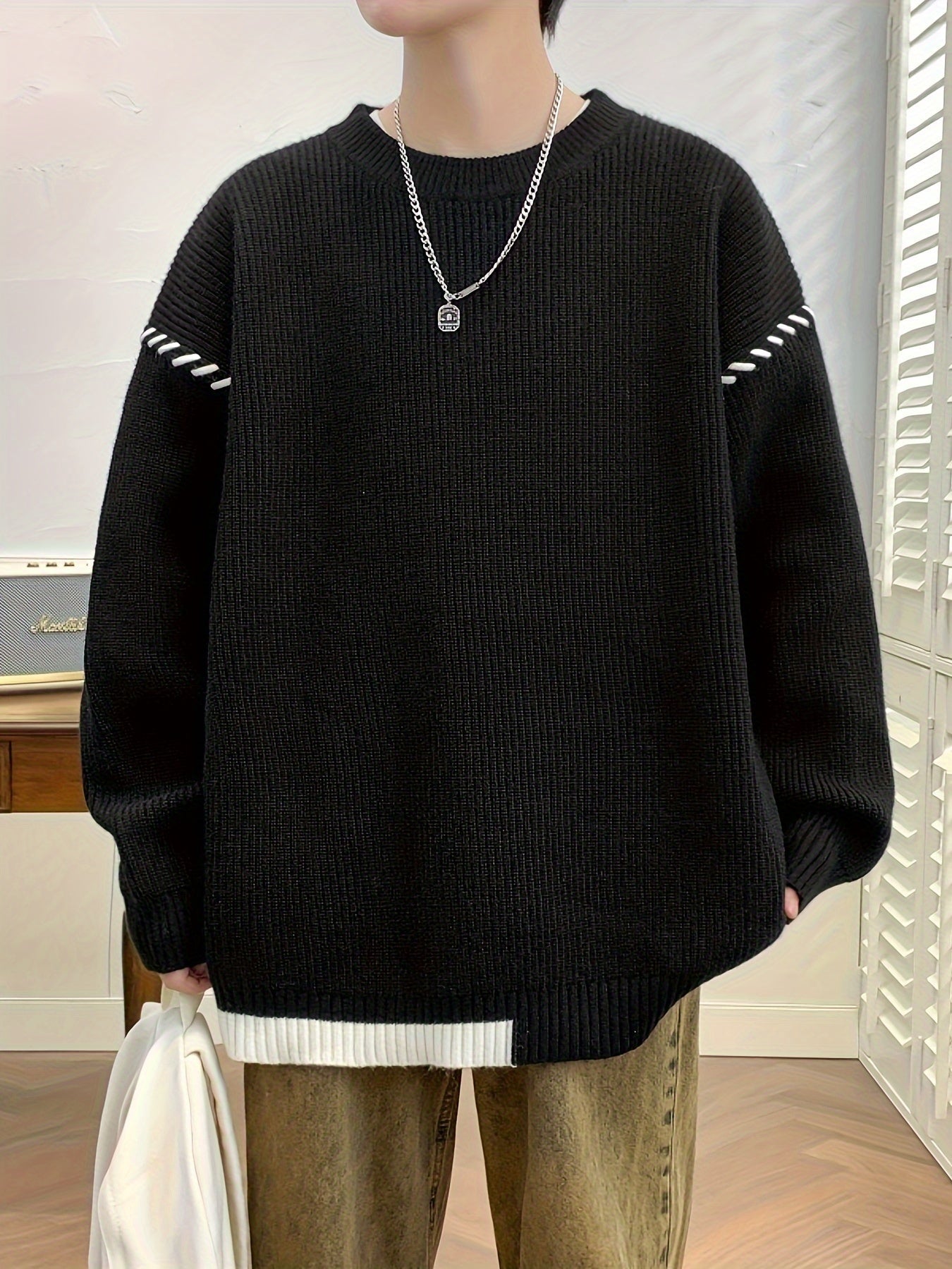 Unisex knitted sweater, crew neck, long sleeves, with contrasting details