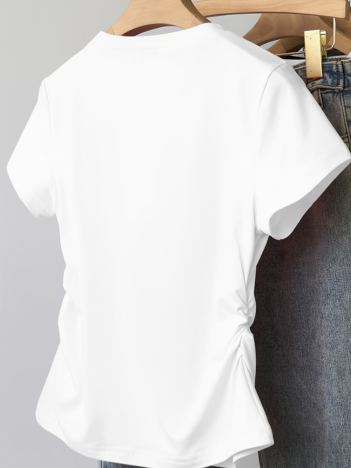Women's T-shirt with Heart Print – Fashionable Summer Top, Fitted, Short Sleeve, Casual & Leisure Look