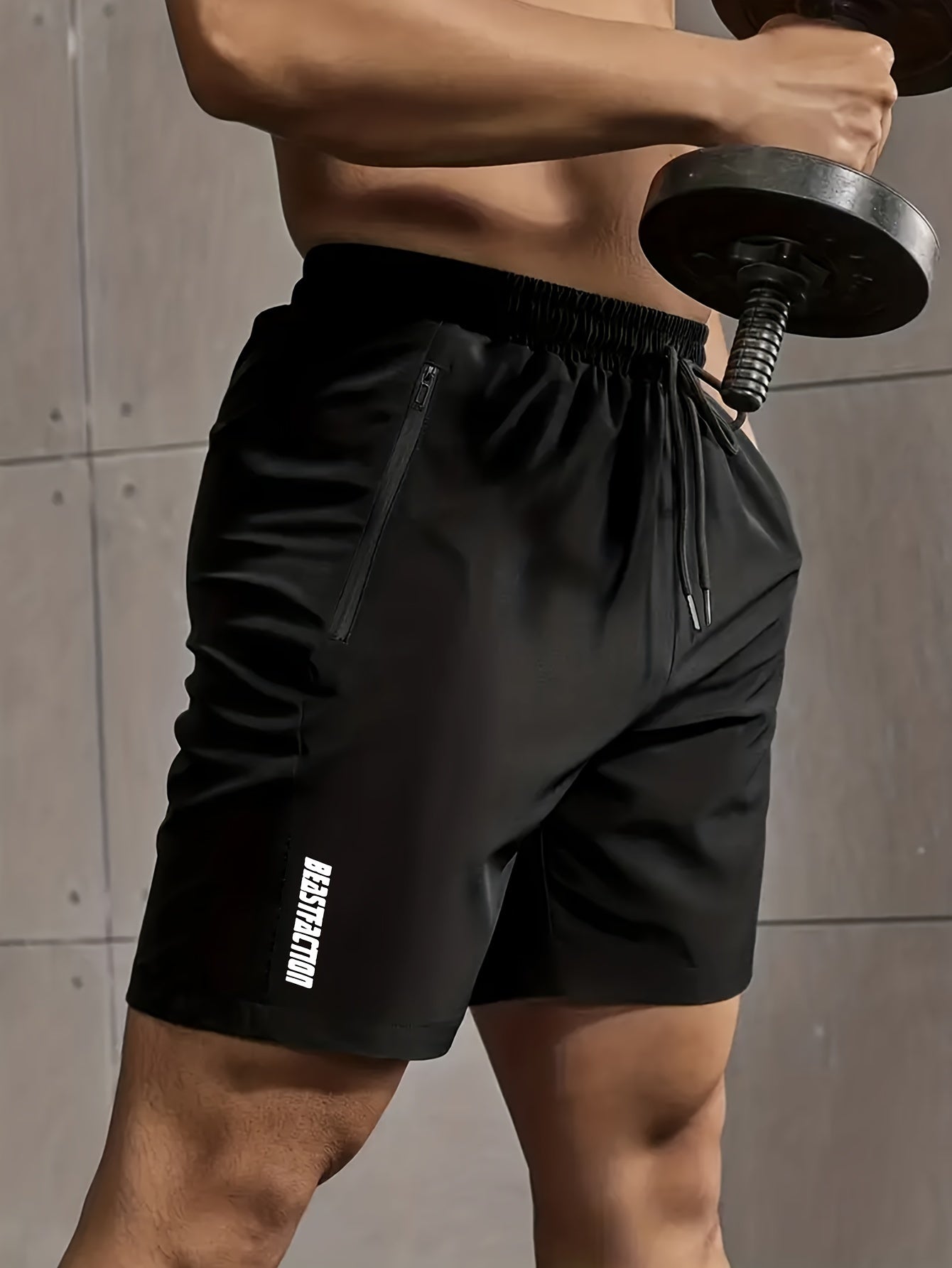 Men's Sports and Fitness Shorts with Zipper Pocket – Ideal for Training & Leisure
